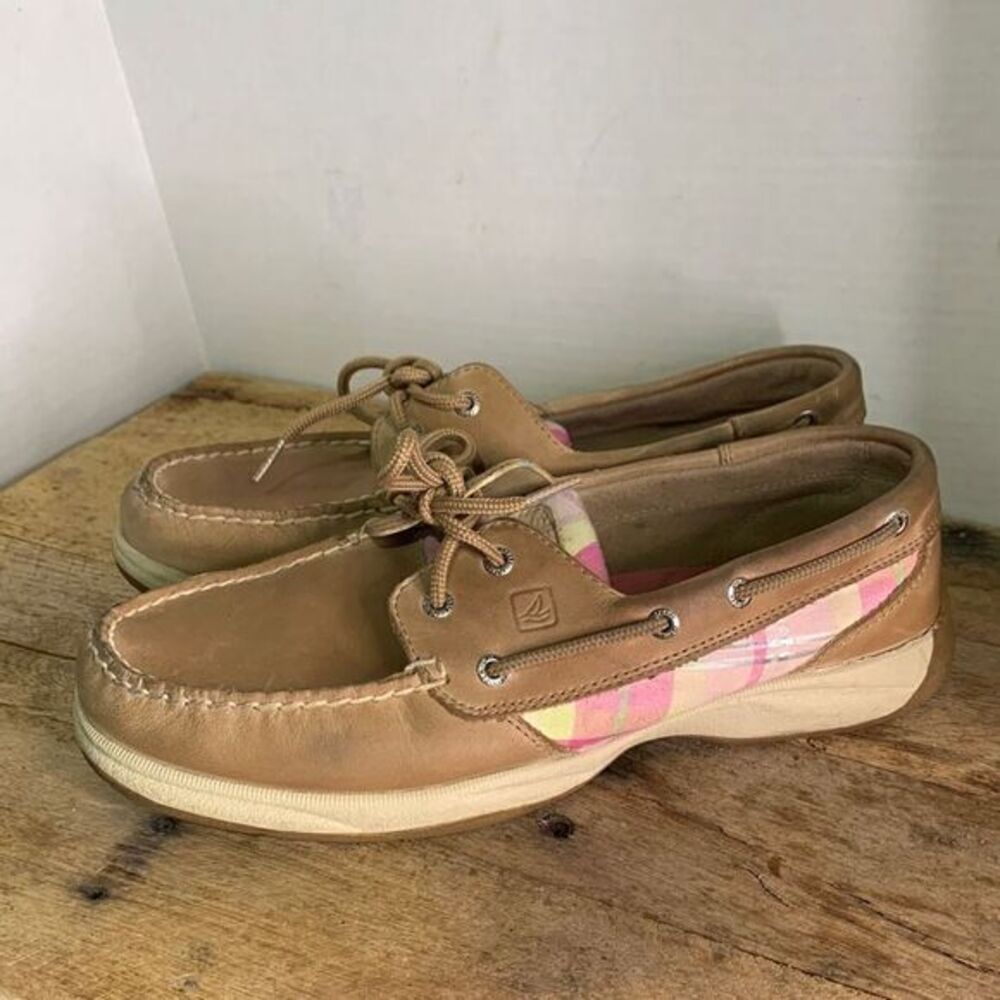 Sperry brown leather boat‎ shoes. Pink plaid slip on loafers
